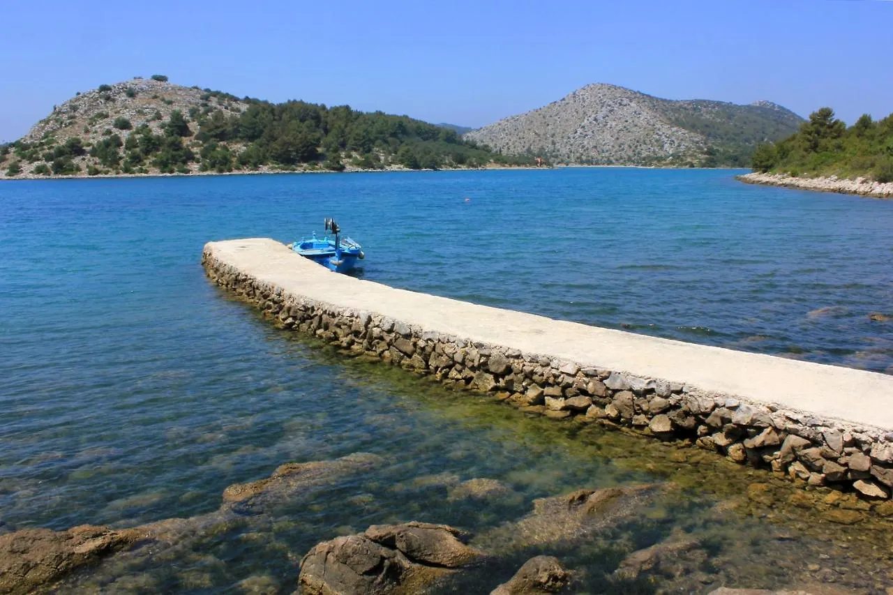 Seaside Secluded Apartments Cove Dragnjevica - Telascica, Dugi Otok - 8140 Sali