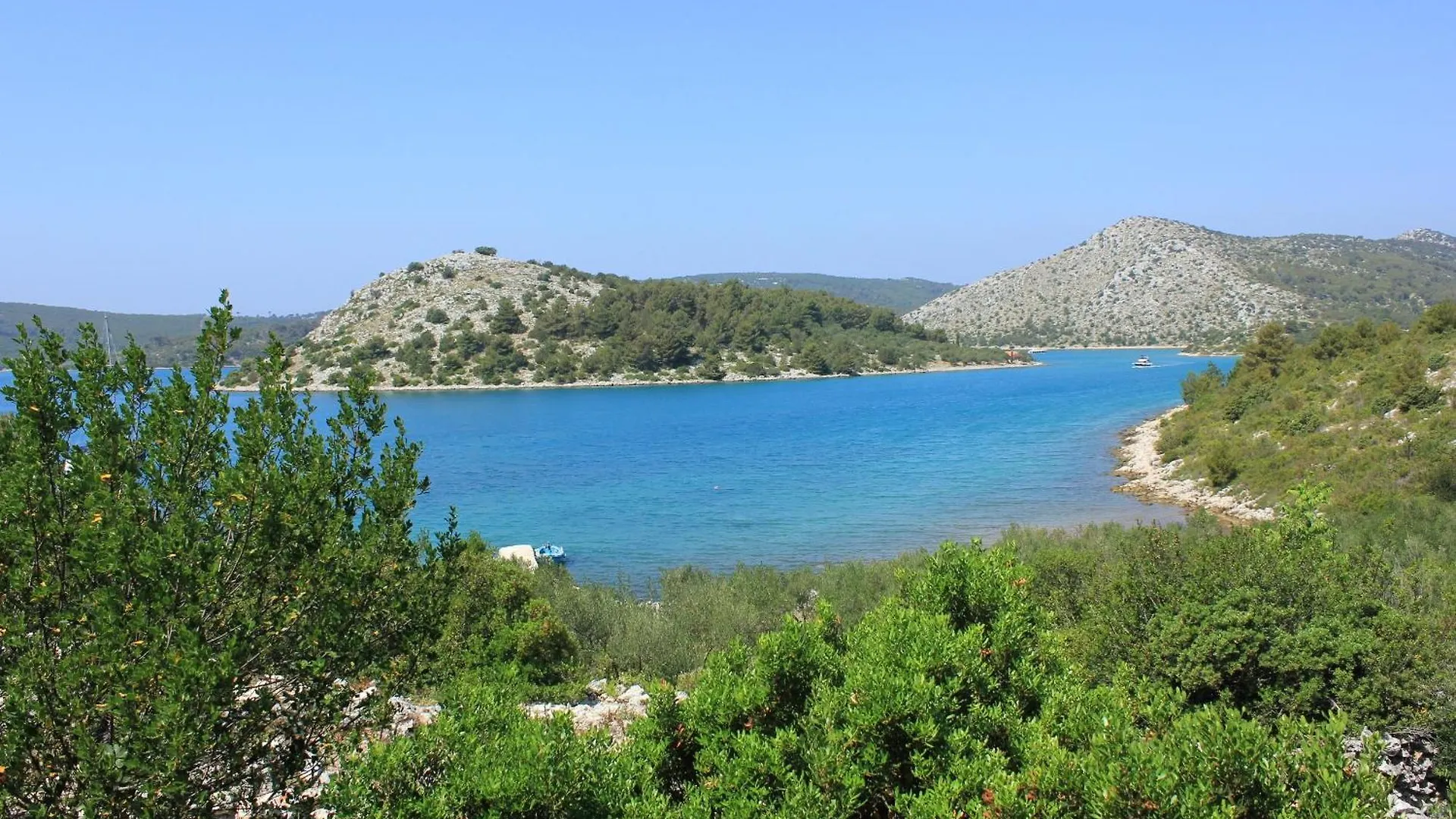 Seaside Secluded Apartments Cove Dragnjevica - Telascica, Dugi Otok - 8140 Sali